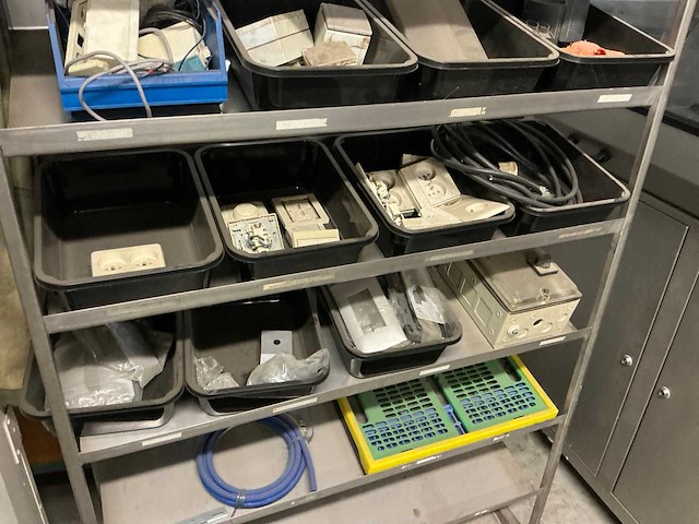 Metalen kast - afbeelding 3 van  13