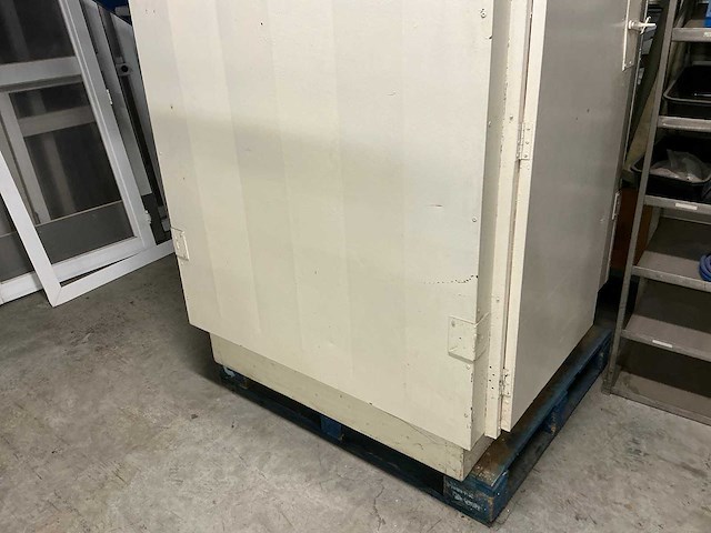 Metalen kast - afbeelding 8 van  13