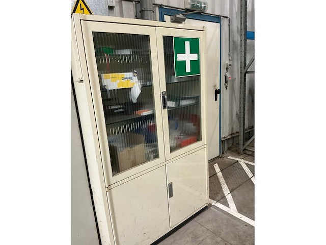 Metalen kast - afbeelding 1 van  2