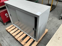 Metalen kast - afbeelding 2 van  3