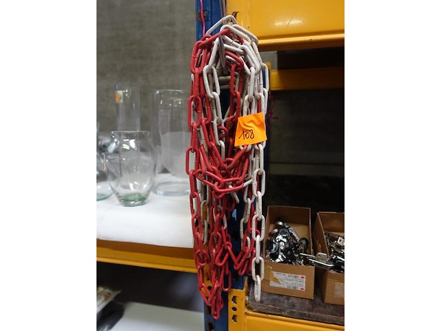 Metalen ketting (wit/rood) - afbeelding 2 van  2