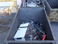 Metalen kiepbak-kantelmechanisme + 3x verrijdbare container - afbeelding 3 van  5