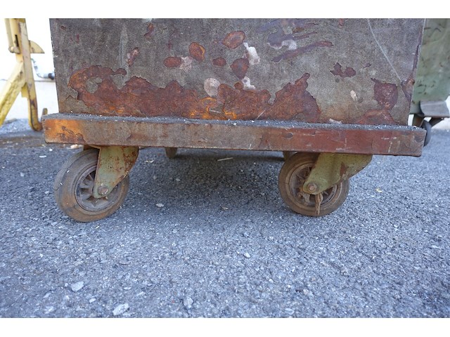 Metalen kiepbak-kantelmechanisme + 3x verrijdbare container - afbeelding 5 van  5
