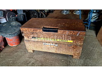 Metalen kist - afbeelding 4 van  4