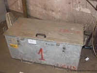 Metalen kist - afbeelding 1 van  1