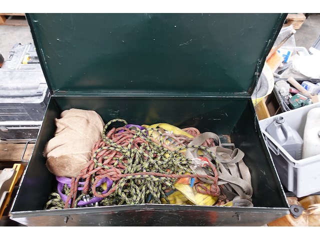 Metalen kist - afbeelding 2 van  4