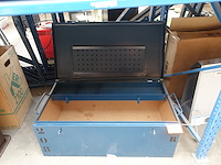 Metalen kist - afbeelding 1 van  4