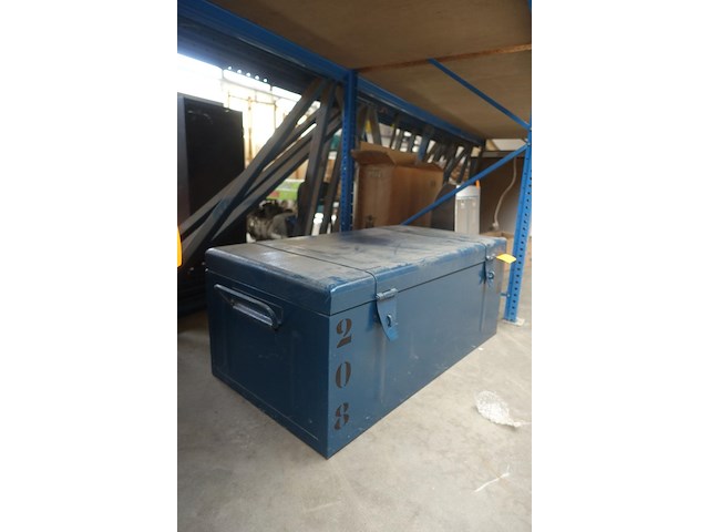 Metalen kist - afbeelding 3 van  4