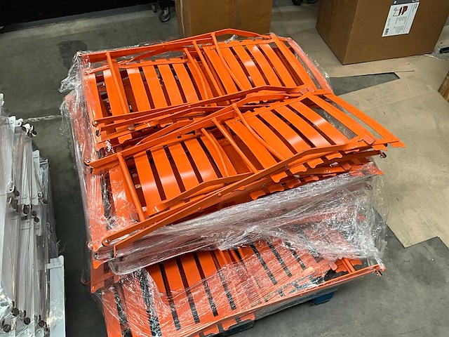 Metalen klapstoel (24x) - afbeelding 6 van  6