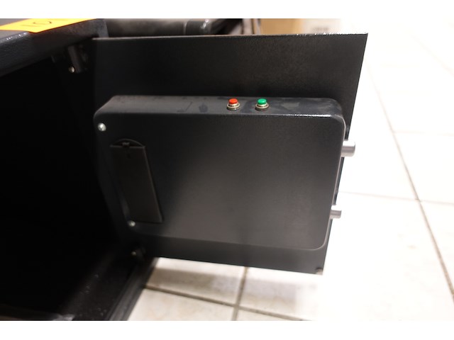 Metalen kluis - afbeelding 6 van  7