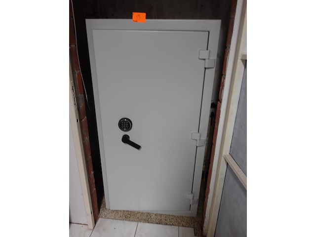 Metalen kluis - afbeelding 3 van  5