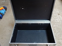 Metalen koffer l. 57 b. 38 h. 28cm - afbeelding 3 van  4