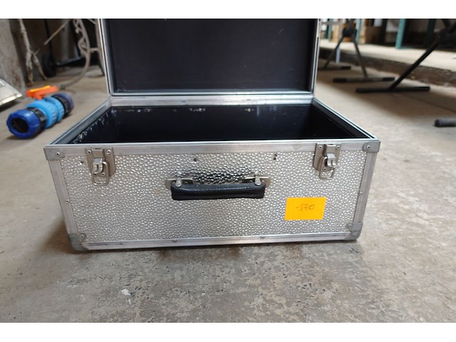 Metalen koffer l. 57 b. 38 h. 28cm - afbeelding 4 van  4