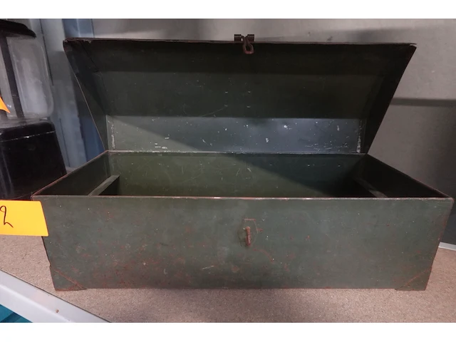 Metalen koffer - afbeelding 1 van  4