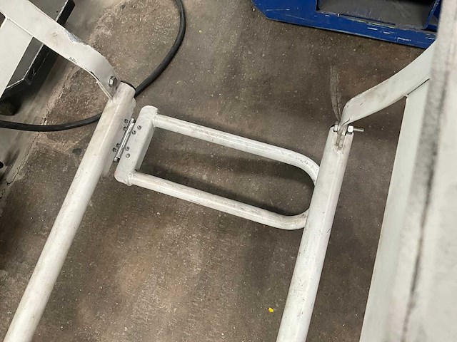 Metalen kooiladder/trap - afbeelding 9 van  9