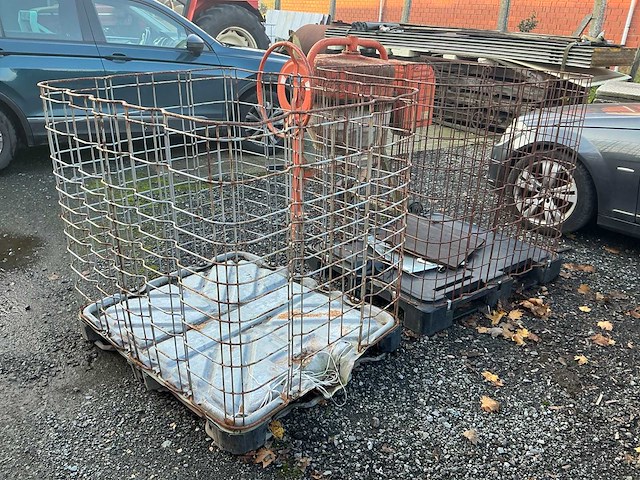 Metalen korven (2x) - afbeelding 1 van  1