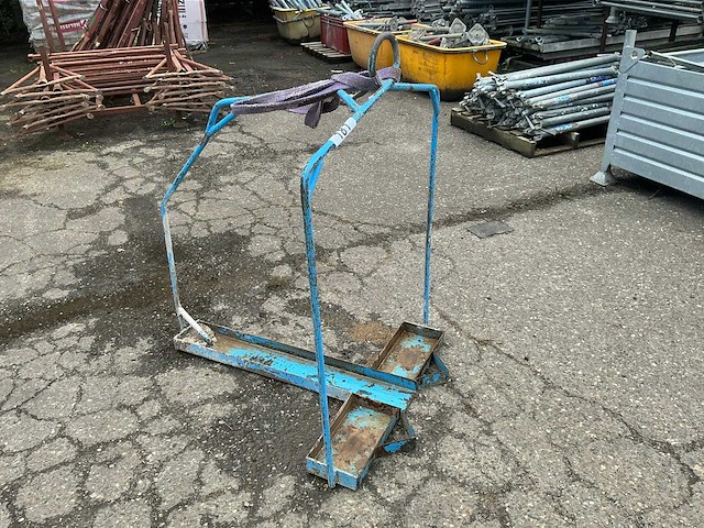 Metalen kruiwagen lifter - afbeelding 1 van  1