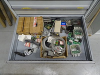 Metalen ladekast lista + inhoud - afbeelding 9 van  10