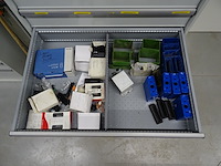 Metalen ladekast lista + inhoud - afbeelding 7 van  10