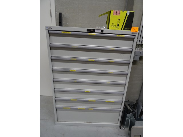 Metalen ladekast lista + inhoud - afbeelding 1 van  9