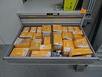 Metalen ladekast lista + inhoud - afbeelding 3 van  9