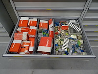 Metalen ladekast lista + inhoud - afbeelding 5 van  9