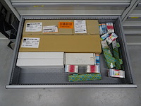 Metalen ladekast lista + inhoud - afbeelding 7 van  9