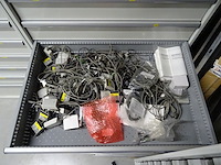 Metalen ladekast lista + inhoud - afbeelding 5 van  9