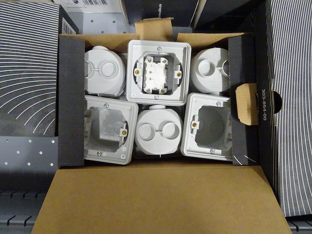 Metalen ladekast lista + inhoud - afbeelding 13 van  15