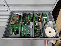 Metalen ladekast lista + inhoud - afbeelding 6 van  9