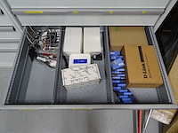 Metalen ladekast lista + inhoud - afbeelding 7 van  9