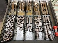 Metalen ladekast met inhoud - afbeelding 6 van  6