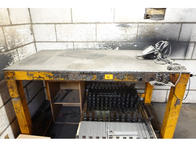 Metalen lastafel - afbeelding 1 van  3