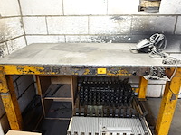 Metalen lastafel - afbeelding 1 van  3