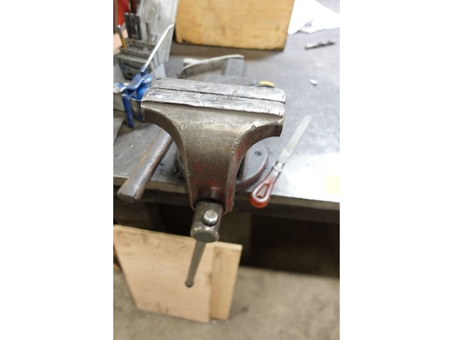 Metalen lastafel - afbeelding 2 van  4