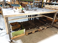 Metalen lastafel - afbeelding 1 van  3