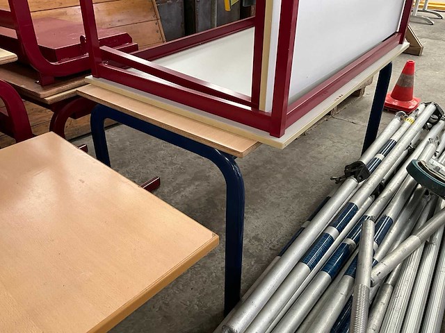 Metalen lessenaar (17x) - afbeelding 8 van  9