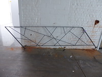 Metalen leuning - afbeelding 1 van  2