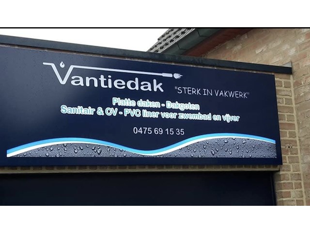 Metalen lichtreclame paneel - afbeelding 1 van  3
