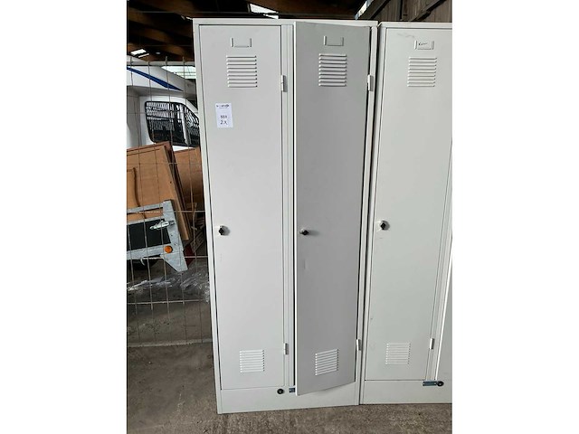 Metalen lockerkast (2x) - afbeelding 2 van  6