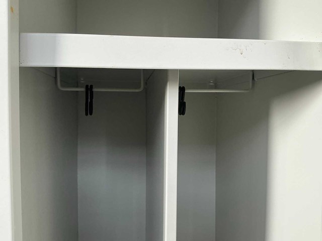 Metalen lockerkast (2x) - afbeelding 6 van  6