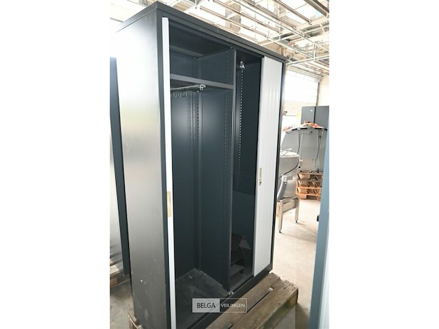 Metalen lockerkast - afbeelding 3 van  5