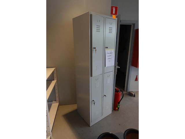 Metalen lockerkast - afbeelding 2 van  3
