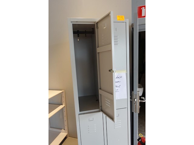 Metalen lockerkast - afbeelding 3 van  3