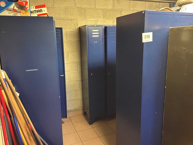 Metalen lockers (5x) - afbeelding 1 van  4