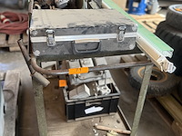 Metalen magazijnkar met bak gereedschap - afbeelding 1 van  6