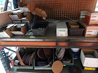 Metalen magazijnrek + inhoud - afbeelding 5 van  10