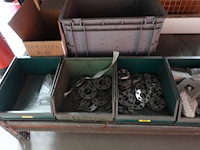 Metalen magazijnrek + inhoud - afbeelding 6 van  10