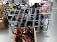 Metalen mand + inhoud