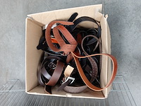 Metalen mand + inhoud - afbeelding 5 van  5